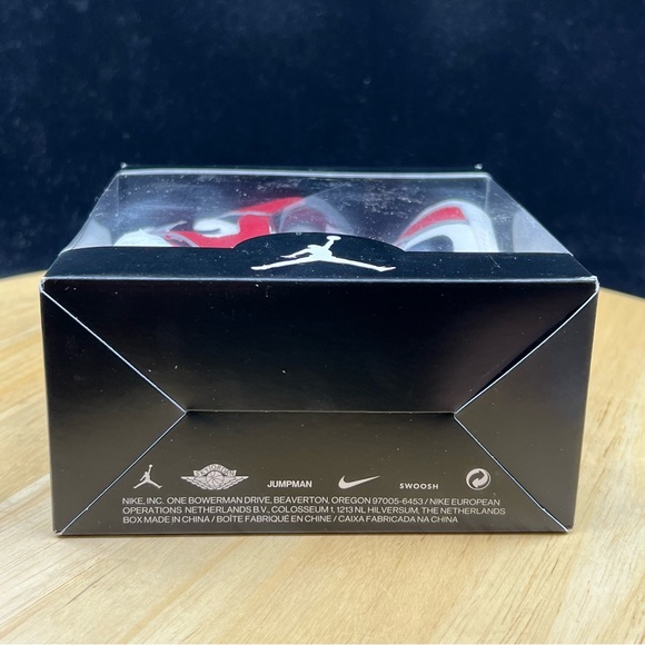 NEW Nike Air Jordan 1 Lost and Found Crib Bootie sz 4C [AT3745-612] - Picture 2 of 4